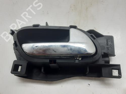Maniglia interna anteriore destra PEUGEOT 407 (6D_) 1.6 HDi 110 (6D9HZC, 6D9HYC) (109 hp) 12403034