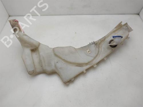 Used Windscreen washer tank Windscreen washer tank 39069708 39069708