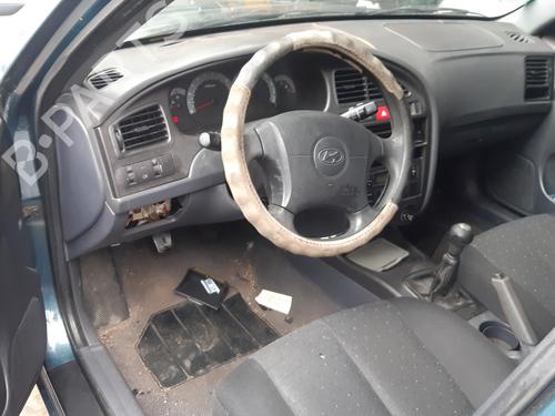 Left front window motor HYUNDAI ELANTRA III Saloon (XD) 1.6 | BP8646531E21 