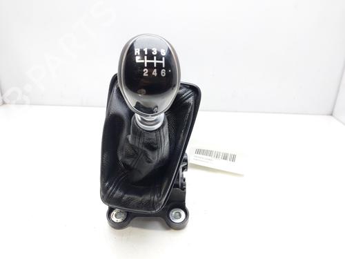 Used Gear lever FORD FOCUS III 1.5 TDCi (95 hp) 16005530