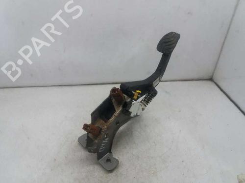 Clutch pedal NISSAN QASHQAI II SUV (J11, J11_) 1.2 DIG-T (115 hp) 8764911