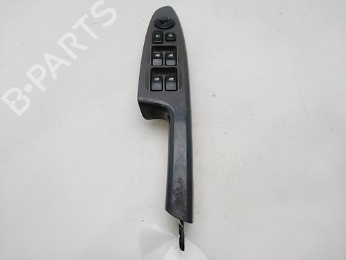 Used Left front window switch KIA RIO II (JB) 1.4 16V (97 hp) 32991674