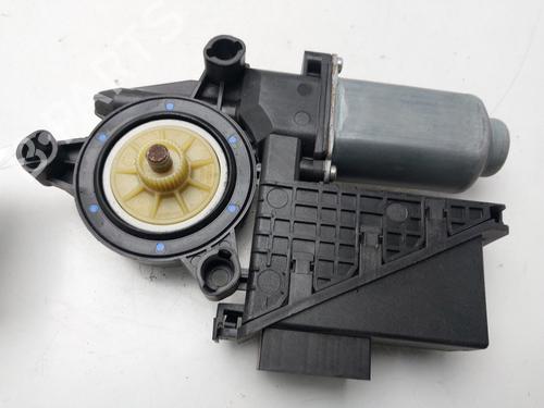 Right front window motor SKODA FABIA I (6Y2) | BP32476557E20