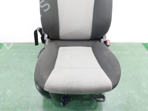 Right front seat CHEVROLET CRUZE (J300) 2.0 CDI | BP26528312C16