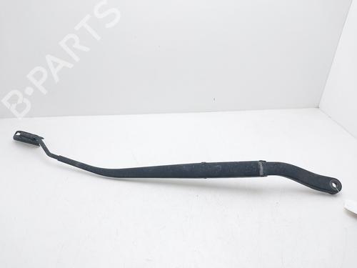 Used Front windshield wiper arm Front windshield wiper arm 37282006 37282006