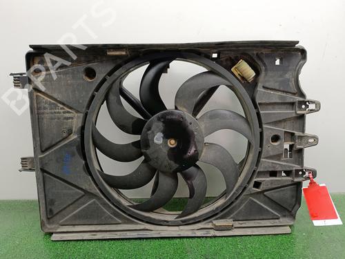 Used Radiator fan Radiator fan 38438636 38438636