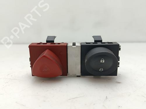 Used Warning switch RENAULT MEGANE II (BM0/1_, CM0/1_) [2001-2012]  30590603