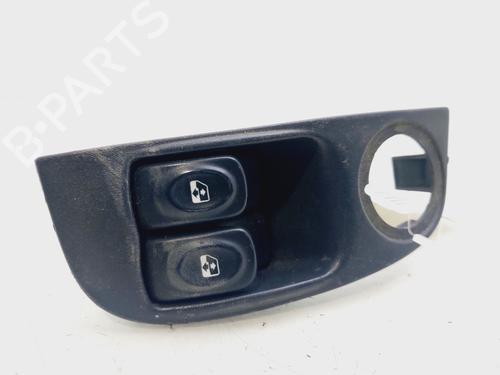 Used Left front window switch RENAULT MEGANE I Classic (LA0/1_) 1.4 16V (LA0D, LA1H, lA0W, LA10) (95 hp) 29450951