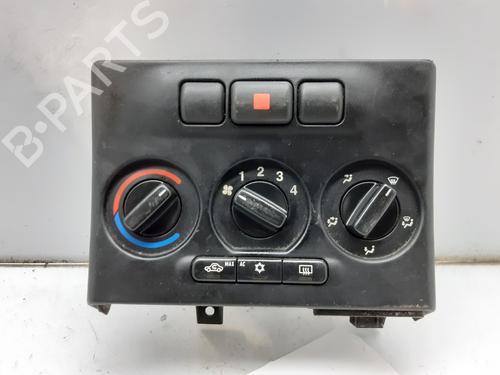 Used Climate control OPEL ZAFIRA A MPV (T98) 2.0 DTI 16V (F75) (101 hp) 8676898