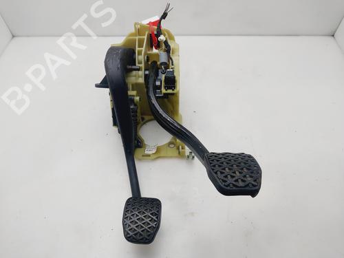 Pedal embraiagem Pedal embraiagem BMW 5 (E60) 520 d (177 hp) 36003577 36003577