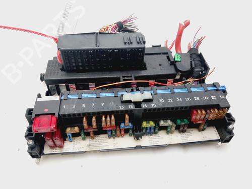 Used Fuse box BMW 3 (E46) 316 i (105 hp) 28289185