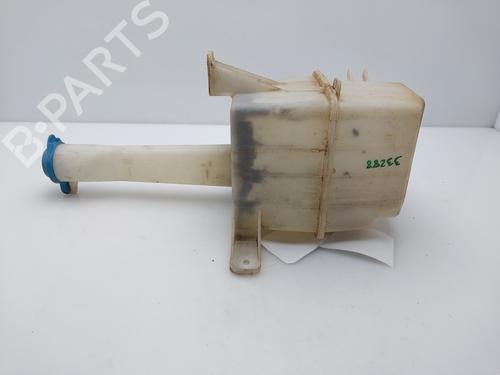 Used Windscreen washer tank HYUNDAI ELANTRA III (XD) 1.6 (107 hp) 16362772