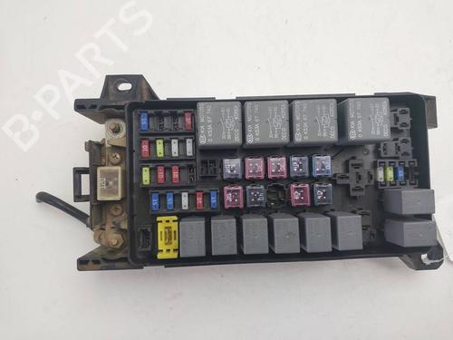 Used Fuse box Fuse box 38624018 38624018