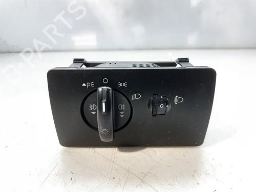 Used Headlight switch FORD MONDEO III Saloon (B4Y) 1.8 16V (125 hp) 8678894