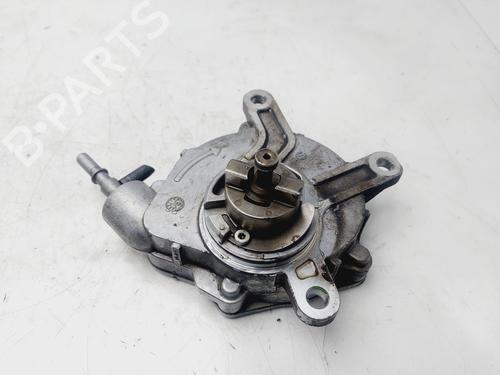 Used Vacuum pump TOYOTA AVENSIS (_T25_) [2003-2008]  25851527