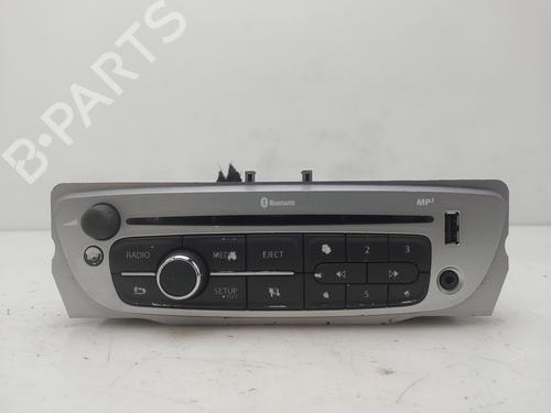 Radio Radio RENAULT MEGANE III Hatchback (BZ0/1_, B3_) 1.6 dCi (BZ00, BZ12, BZ13) (130 hp) 37011205 37011205
