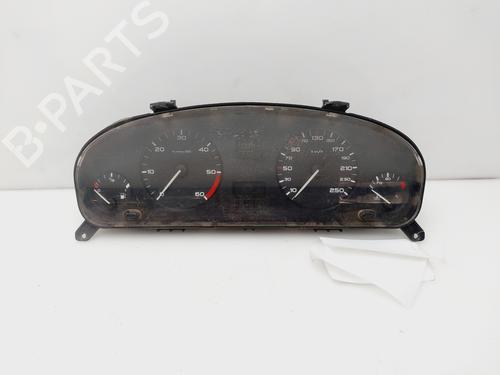 Used Instrument cluster PEUGEOT 406 (8B) 2.0 HDI 110 (109 hp) 28161875
