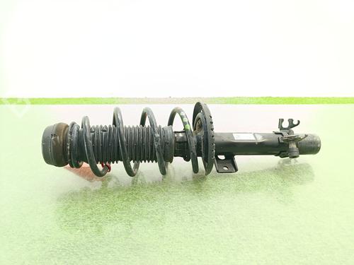Used Right front shock absorber Right front shock absorber AUDI A1 (8X1, 8XK) 1.6 TDI (105 hp) 33832882 33832882