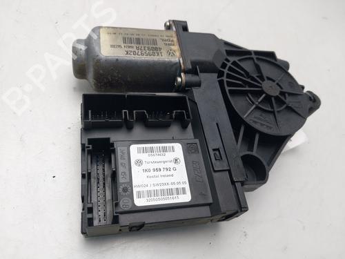 Right front window motor VW GOLF V (1K1) | BP34714928E20 - Image 3
