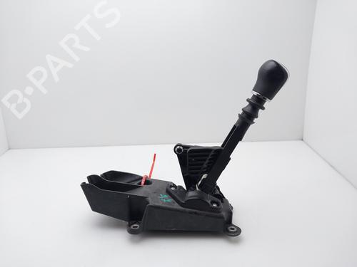 Used Gear lever NISSAN QASHQAI II SUV (J11, J11_) 1.5 dCi (110 hp) 16690130