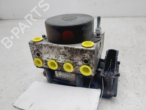 Used ABS pump RENAULT CLIO III (BR0/1, CR0/1) [2005-2014]  27315541