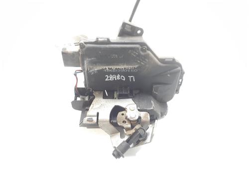 Türschloss links hinten AUDI A4 B6 (8E2) 2.5 TDI (155 hp) 4B0839015D | 4B0839015D |