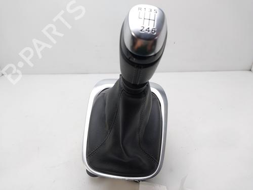 Used Gear lever RENAULT MEGANE IV Hatchback (B9A/M/N_) 1.3 TCe 115 (B9N9) (116 hp) 24893297