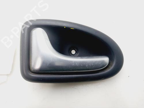 Maniglia interna anteriore sinistra RENAULT MEGANE I Classic (LA0/1_) 1.9 dTi (LA08, LA0N, LA0K) (98 hp) 31723327