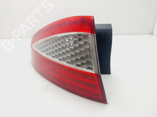 Feu arrière gauche FORD MONDEO IV (BA7) [2007-2015]  32104538
