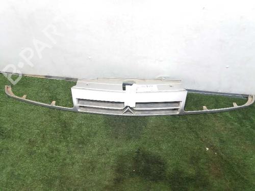 Used Grille Grille 2990939 2990939