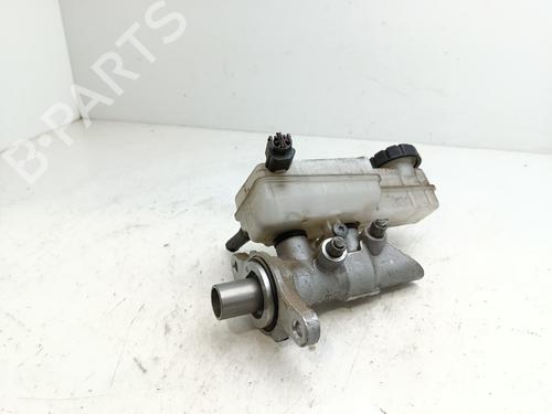 Used Brake master cylinder RENAULT MEGANE III Hatchback (BZ0/1_, B3_) 1.2 TCe (BZ2B, BZ11) (116 hp) 28805674