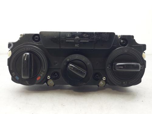 Used Climate control SKODA OCTAVIA II (1Z3) 1.9 TDI (105 hp) 13572798
