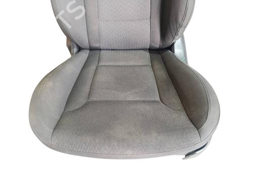 Left front seat HYUNDAI i40 I (VF) 1.7 CRDi | BP39652941C15 - Image 8