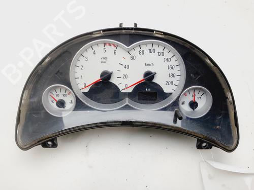 Used Instrument cluster OPEL CORSA C (X01) [2000-2009]  31611232