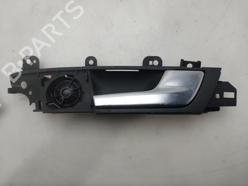 Used Rear right interior door handle Rear right interior door handle 37026585 37026585