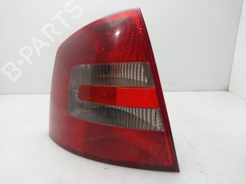 Used Left taillight Left taillight SKODA OCTAVIA II (1Z3) [2004-2013] 33930235 33930235
