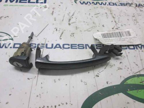 Used Front right exterior door handle VW POLO (9N_, 9A_) 1.2 12V (64 hp) 2888480