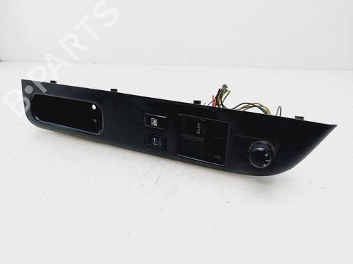 Fensterheberschalter links vorne SUZUKI SWIFT III (MZ, EZ)  | BP29875292I27