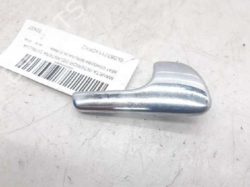 Høyre foran invendig håndtak SEAT CORDOBA (6L2) 1.4 16V (75 hp) 12401329