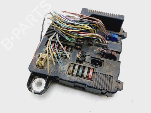Used Fuse box RENAULT SCÉNIC II (JM0/1_) [2003-2010]  30386205