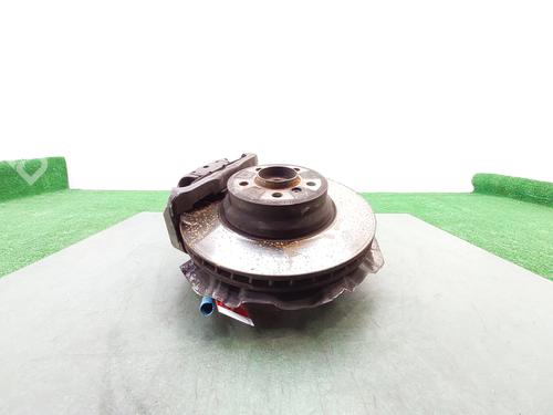 Used Left front steering knuckle BMW 7 (E65, E66, E67) 730 Ld (231 hp) 24620685