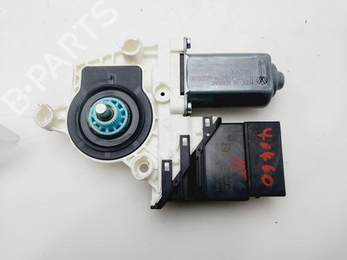 Used Right rear window motor VW TIGUAN (5N_) [2007-2018]  31343551