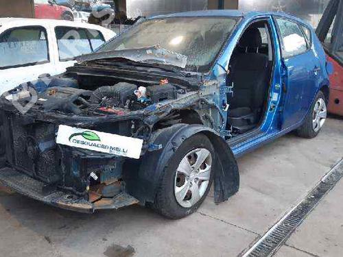Used Parts HYUNDAI i30 Estate (FD)  1.4  927882