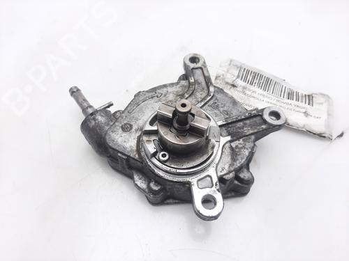Used Vacuum pump TOYOTA COROLLA Verso (ZER_, ZZE12_, R1_) 2.0 D-4D (CUR10_, CUR10R) (116 hp) 12420601