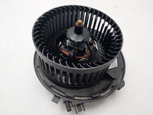 Used Heater blower motor AUDI A3 Limousine (8VS, 8VM) 35 TFSI (150 hp) 33056166