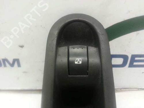 Right rear window switch RENAULT MEGANE II (BM0/1_, CM0/1_) 1.5 dCi (BM0F, BM0T, BM2B, CM0F, CM0T) | BP2875336I28 