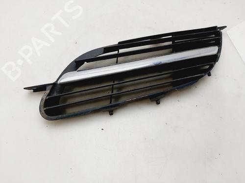 Used Grille NISSAN ALMERA TINO (V10) 2.2 dCi (115 hp) 26496854