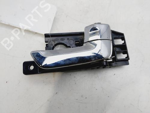 Høyre bak invendig håndtak KIA SPORTAGE II (JE_, KM_) 2.0 CRDi 4WD (140 hp) 18350318