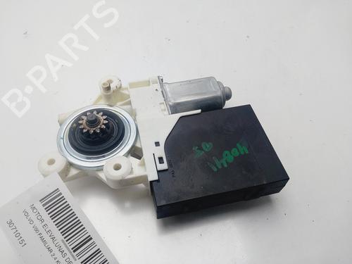 Used Left front window motor Left front window motor 32516066 32516066