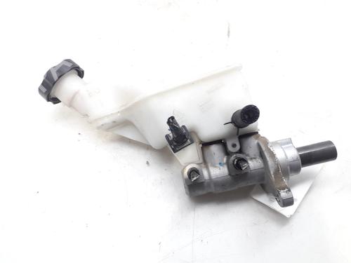 Used Brake master cylinder HYUNDAI i40 I (VF) 1.7 CRDi (116 hp) 10168337